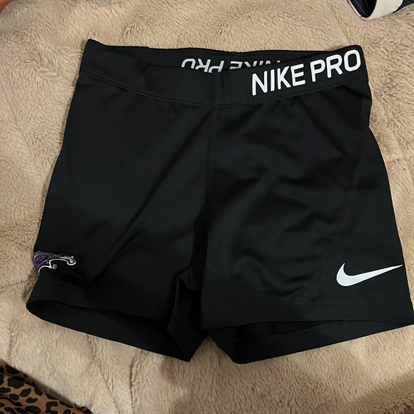 Nike Pants - Brand New Nike Pro’s size small